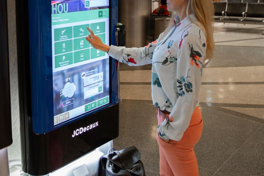 New interactive kiosks at Houston airports provide 3D wayfinding and can send directions to smartphone