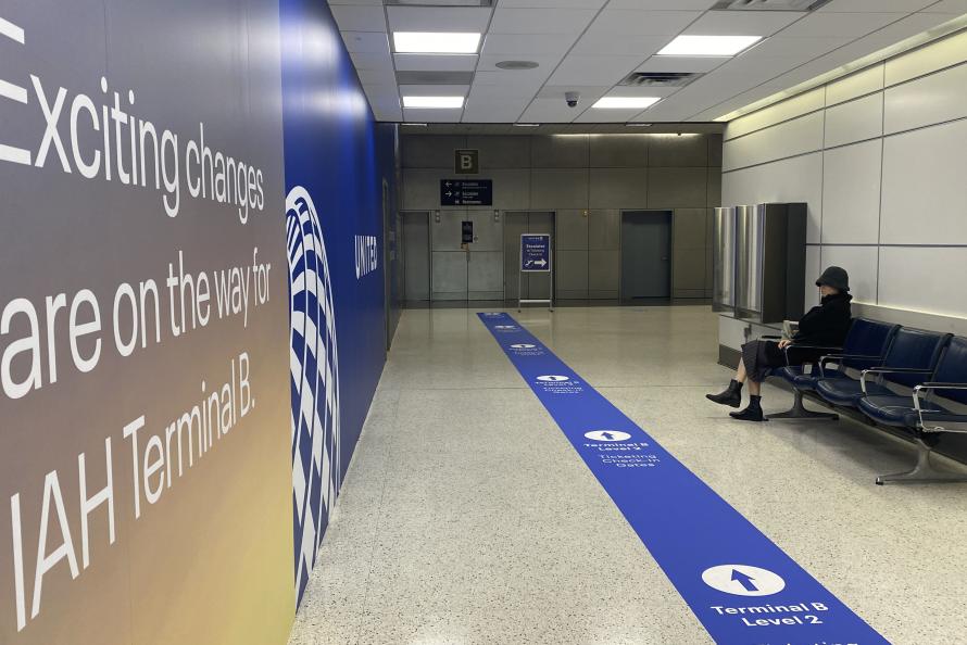 United Airlines Wayfinding signage