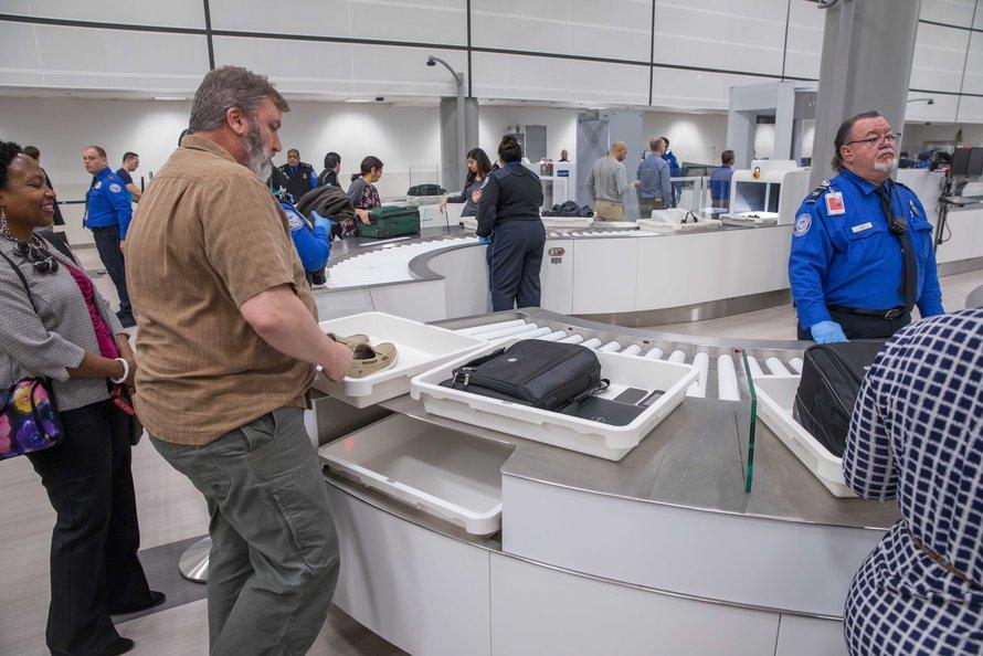 Automated Screening Lanes Program Expands to Terminal E at IAH