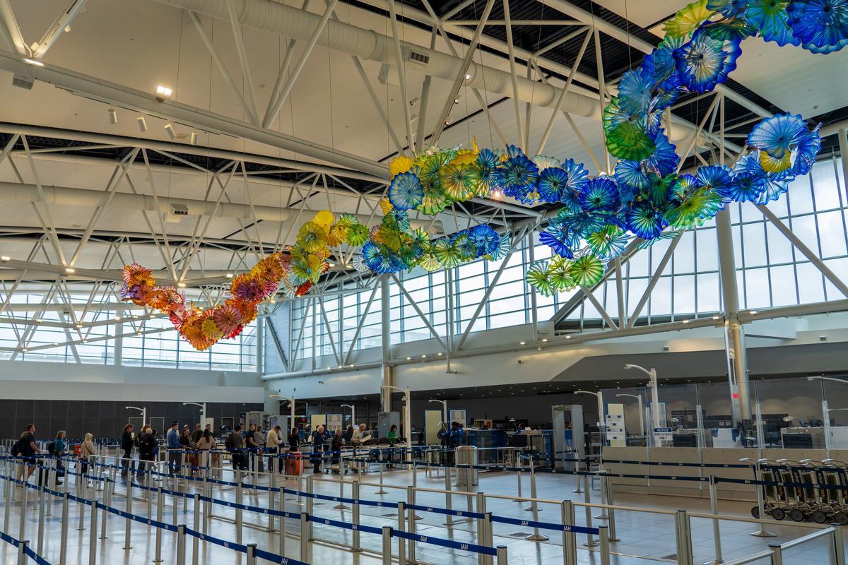 Chihuly at IAH Terminal E