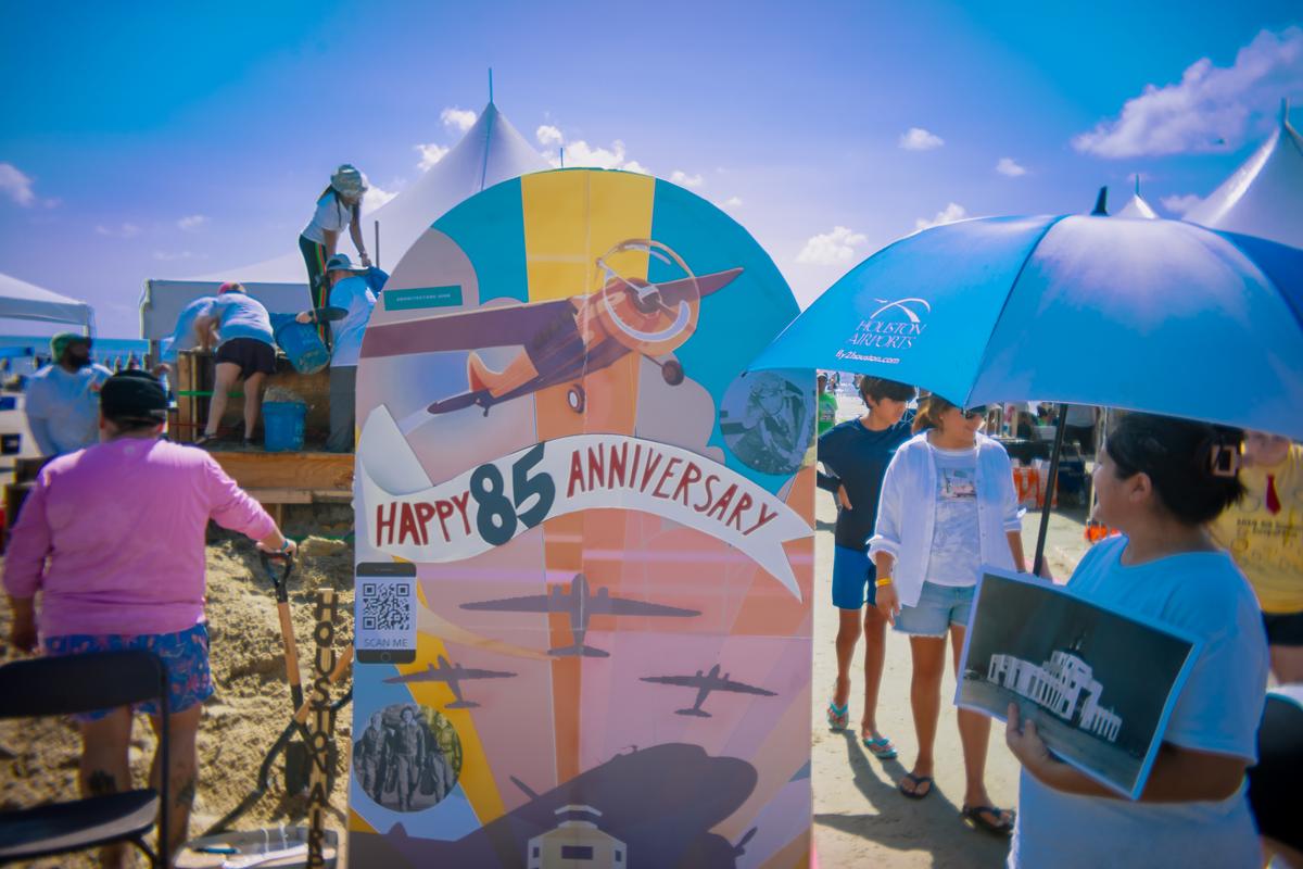 Houston Airports sandcastle competition