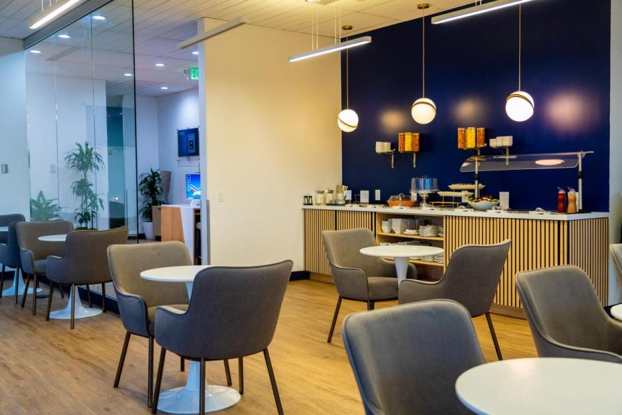 Air France Lounge