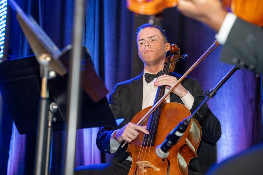 DIVISI Strings performs at  Houston Airports State of the Airports