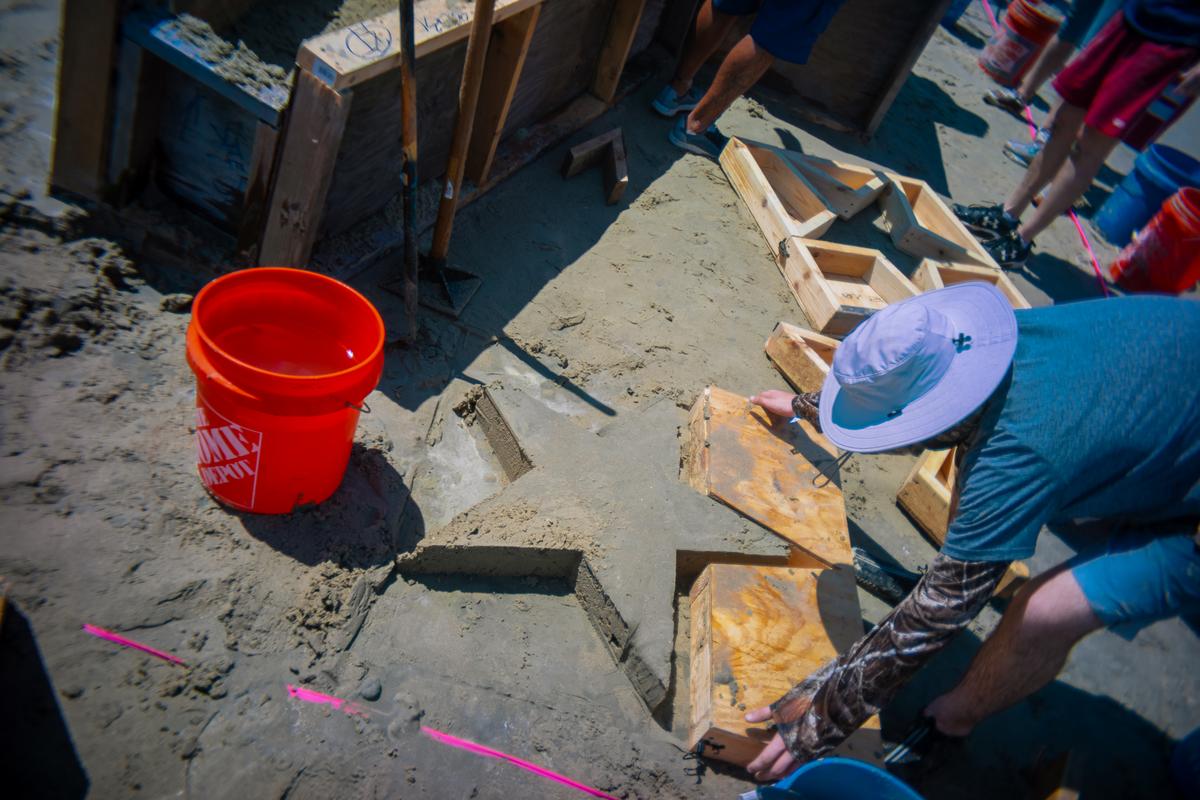 Houston Airports sandcastle competition