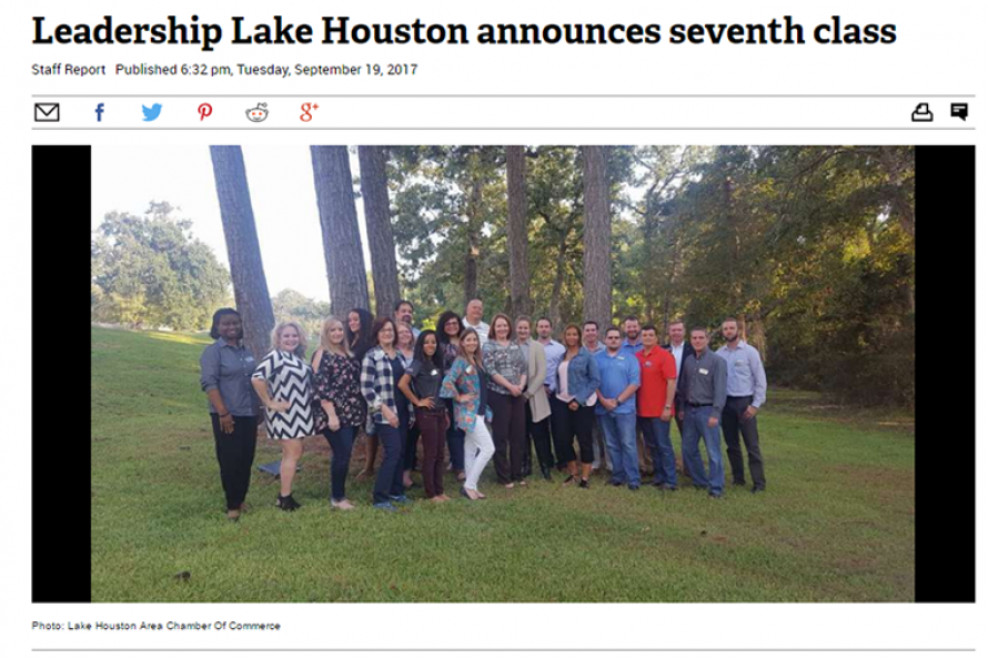 Two Houston Airport Employees Graduate from Leadership Lake Houston Program